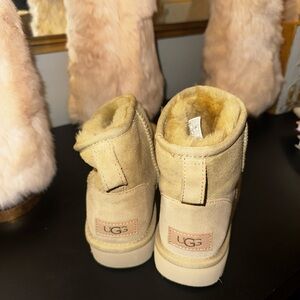UGG mini Boots